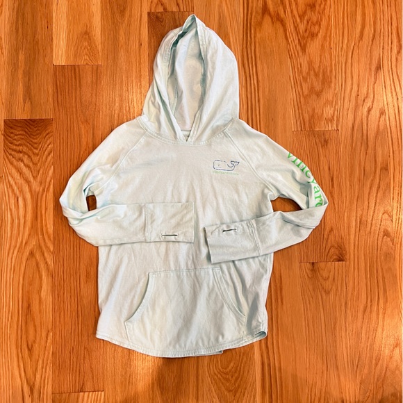 Vineyard Vines long sleeved girls hooded shirt - Picture 2 of 3